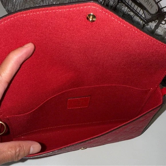 Louis Vuitton Empriente Felicie Cherry Red Crossbody Bag - Picture 4 of 16